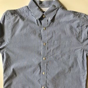 American Eagle Men’s Oxford Button-Down Shirt.